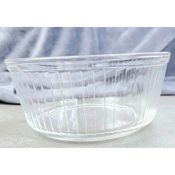 Pyrex 10 Clear Ribbed 4X8.5 Casserole Souffle Mixing Salad Anything Deep Dish US - Picture 1 of 7
